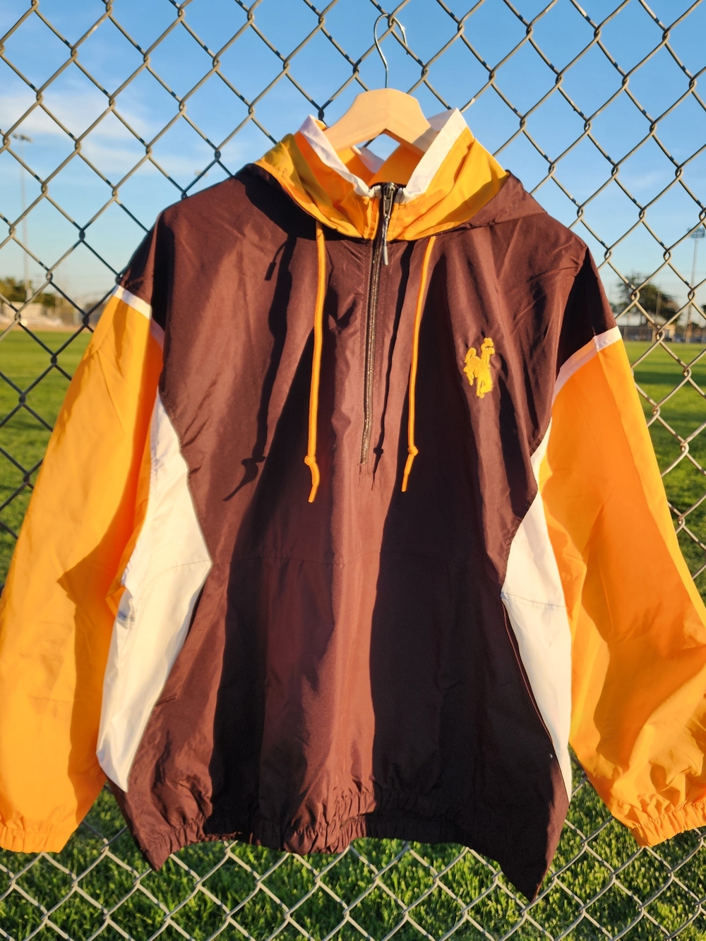 Wyoming Cowboys Jacket Mens XL Brown NCAA Football Champion Windbreaker NWT